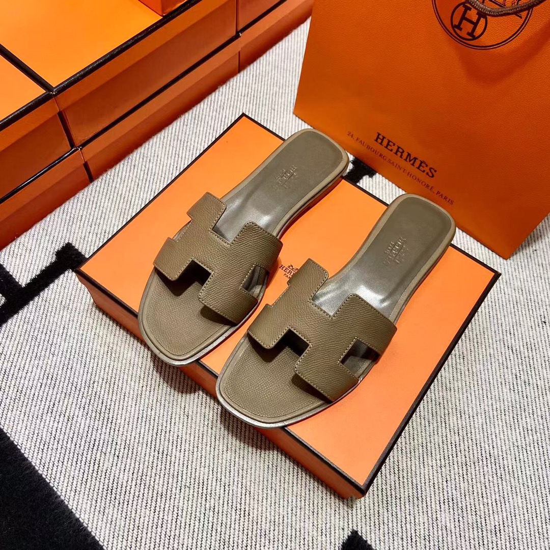 에르메스 올수공 오란 슬리퍼 샌들 앱송 124